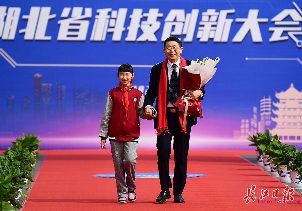 点击查看高清原图 点击查看高清原图
